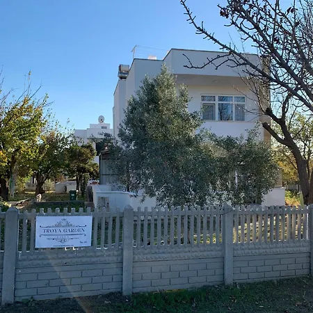 Troya Garden